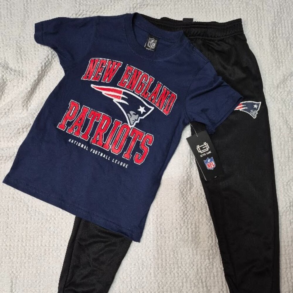 New England Patriots NFL Youth Size 8 T Shirt Sweats‎ Pants 2 Piece Set New